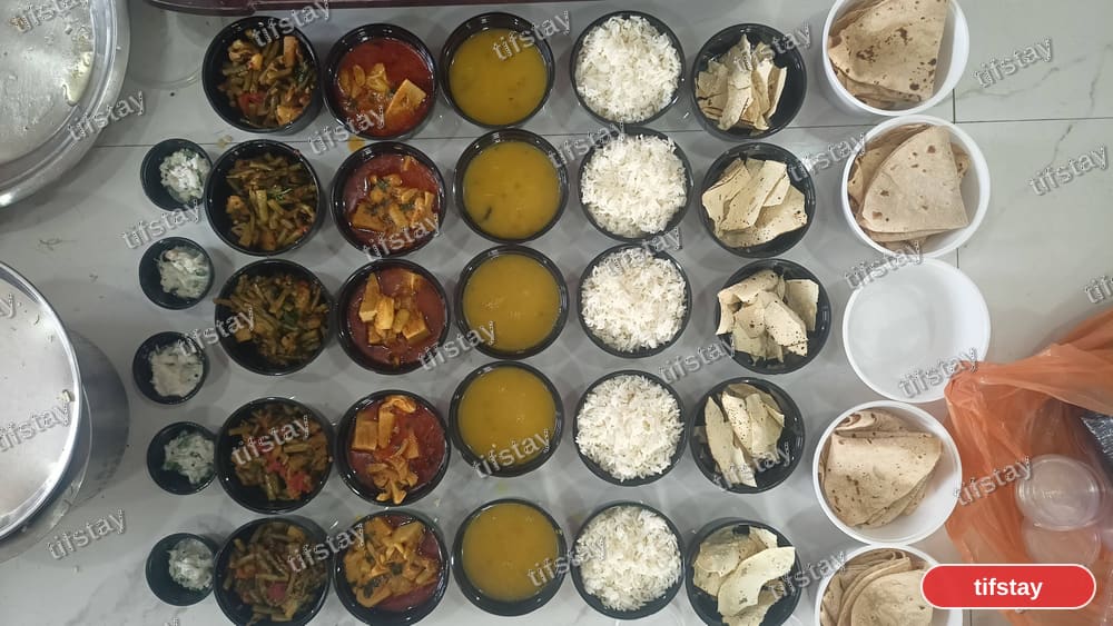 Aathwan Tiffin Services 4